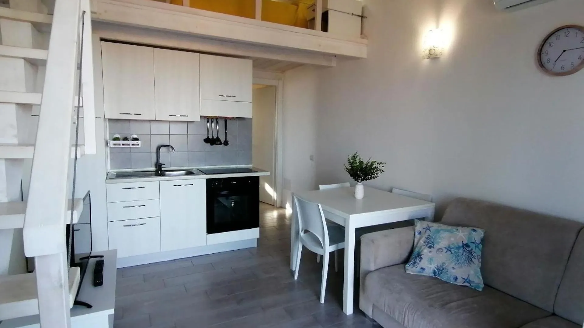 Penthouse Mit Meerblickterrasse Und Schloss Castelsardo İtalya