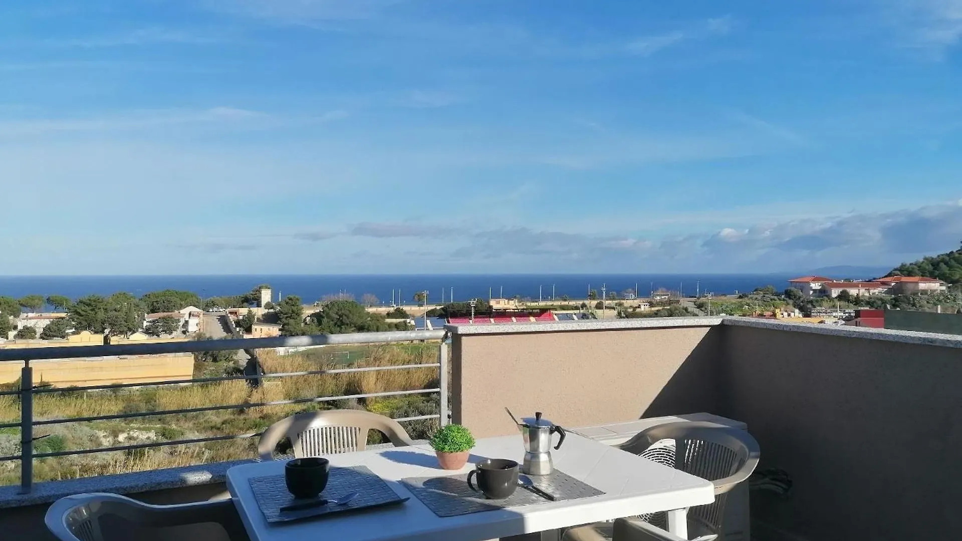 Penthouse Mit Meerblickterrasse Und Schloss Castelsardo 0*,  Italy