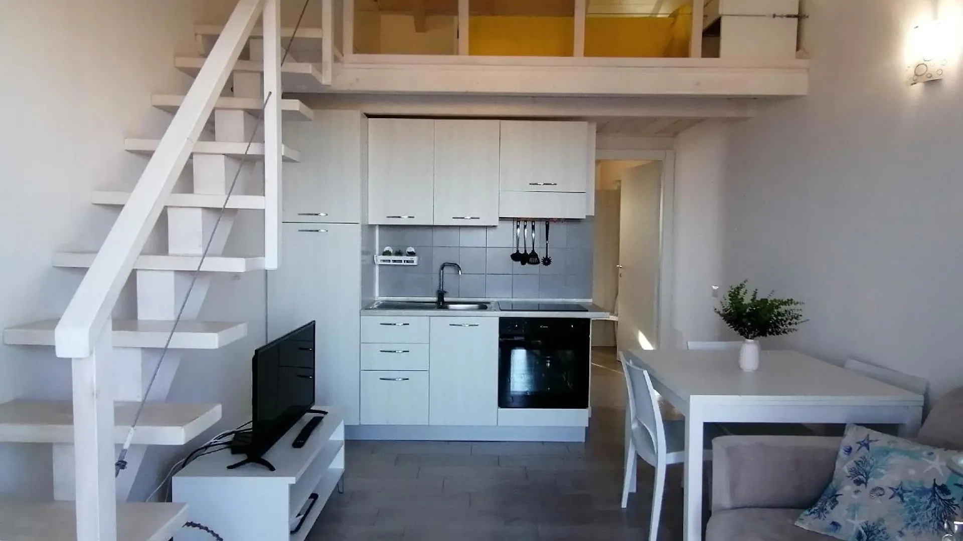 Penthouse Mit Meerblickterrasse Und Schloss Castelsardo