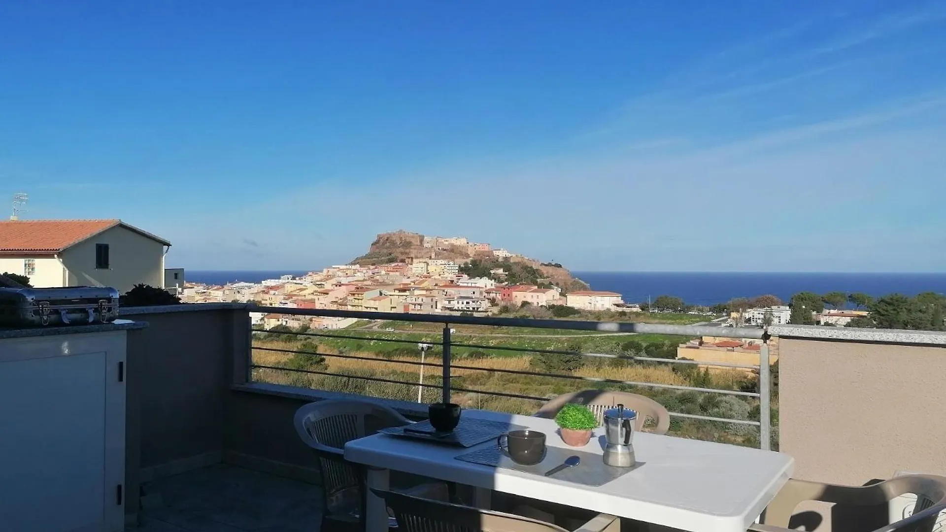 Apartment Penthouse Mit Meerblickterrasse Und Schloss Castelsardo